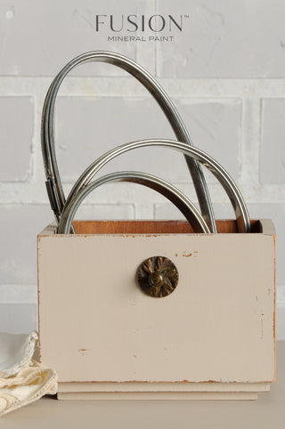 Cathedral Taupe - Fusion Mineral Paint