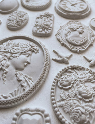 Cameos 6x10 IOD Decor Moulds™